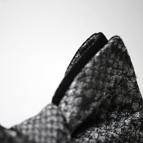 蝶ネクタイ　KIMONO fabric　白蛇柄 西陣織 帯地　上京蝶帯 #585