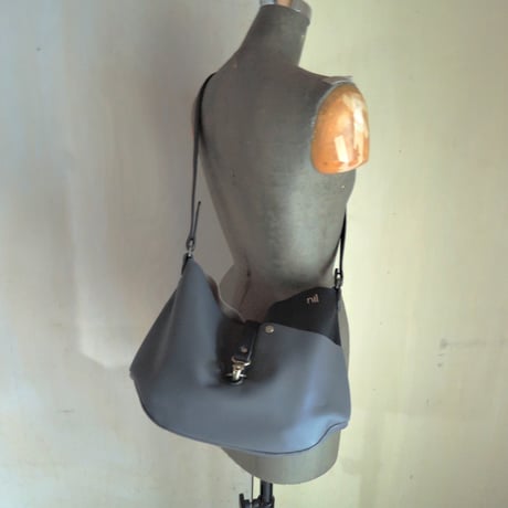 【nl028-2S】≪ロゴ箔押し有≫A4対応 2wayショルダートートバッグ(S) 姫路レザー グレー【nil】