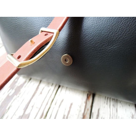 ORZO】レザーバッグショルダーBAGメッセンジャー(M)A4対応