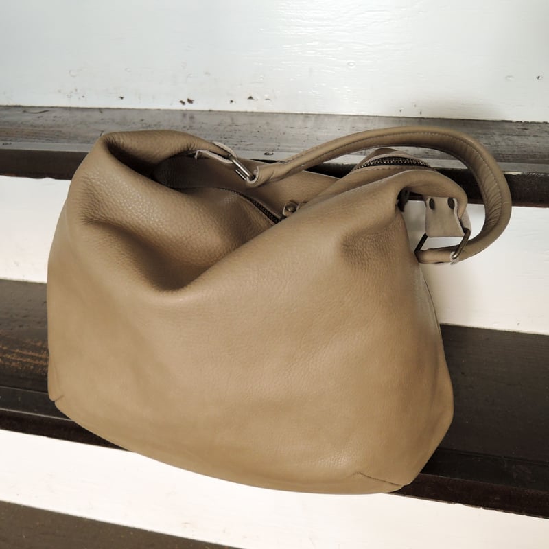 nil】ソフトレザー<natural>ワン ショルダー バッグ グレー nl-027 M nil】ソフトレザー<natural>ワン ショルダー バッグ グレー nl-027 M