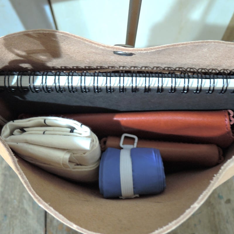 OR402】≪web限定カラー≫2way ミニマルサコッシュ ベージュ【ORZO