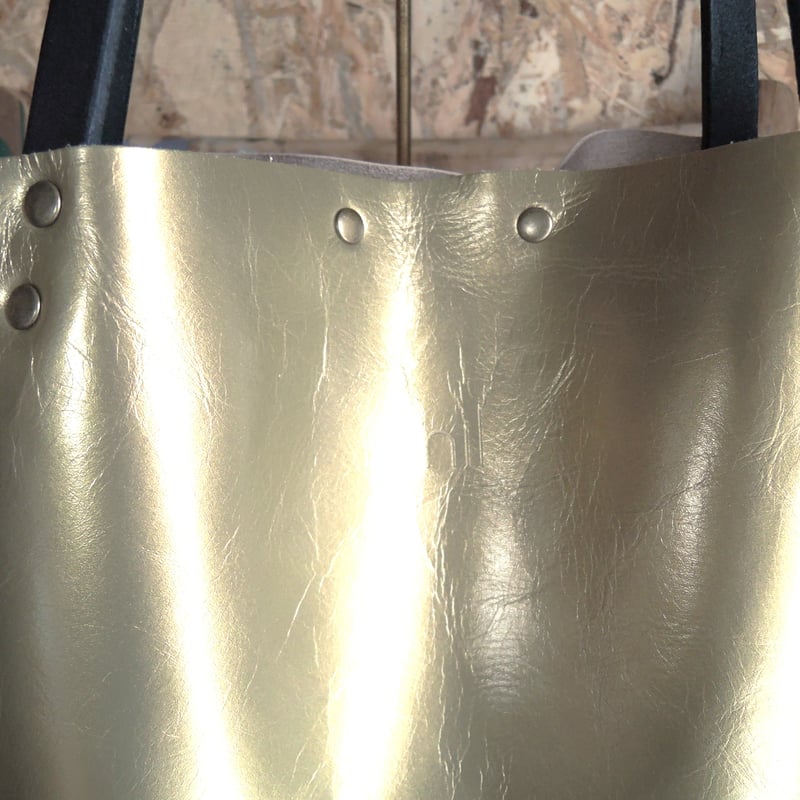 リシャールミル　レザー　トートバッグ　マットグレー　正規店　非売品 非売品リシャールミル ノベルティ トートバッグ マットグレー 本