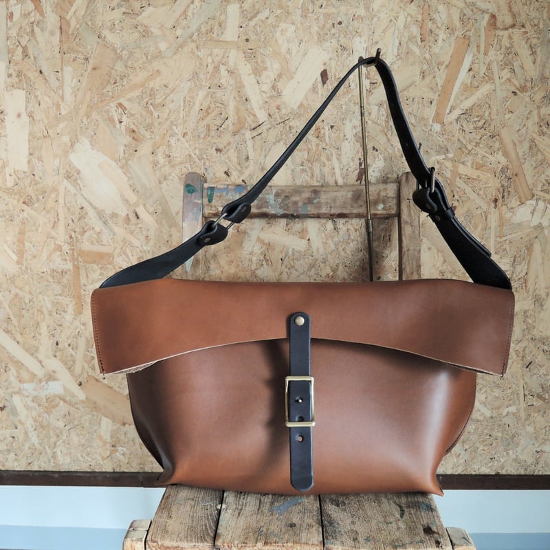 OR320tM】 ≪web限定≫ 使い込むほどフィットするA4対応メッセンジャー