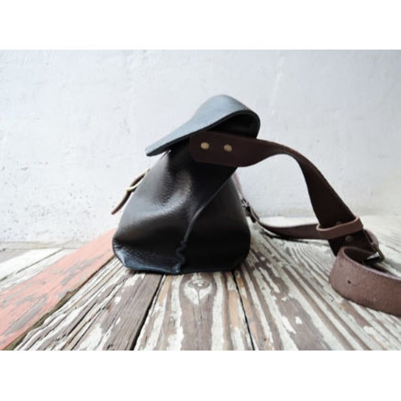 ORZO】レザーバッグショルダーメッセンジャー(M)A4対応ネイビーx