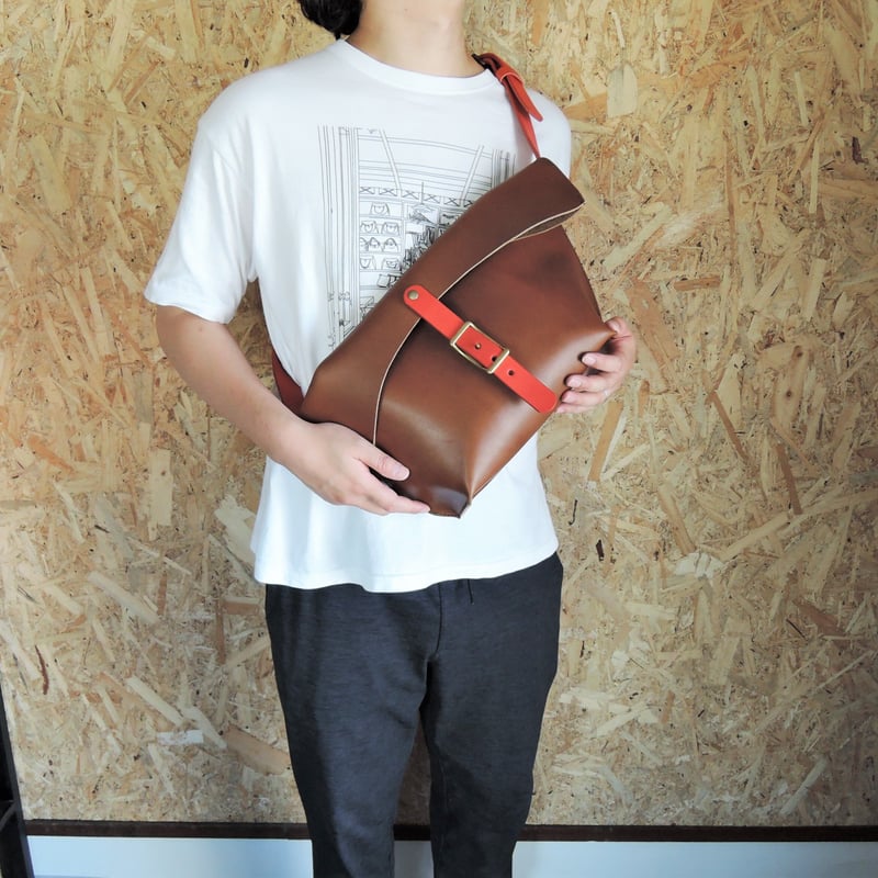 OR320tS】 ≪web限定≫ 使い込むほどフィットするメッセンジャーバッグ