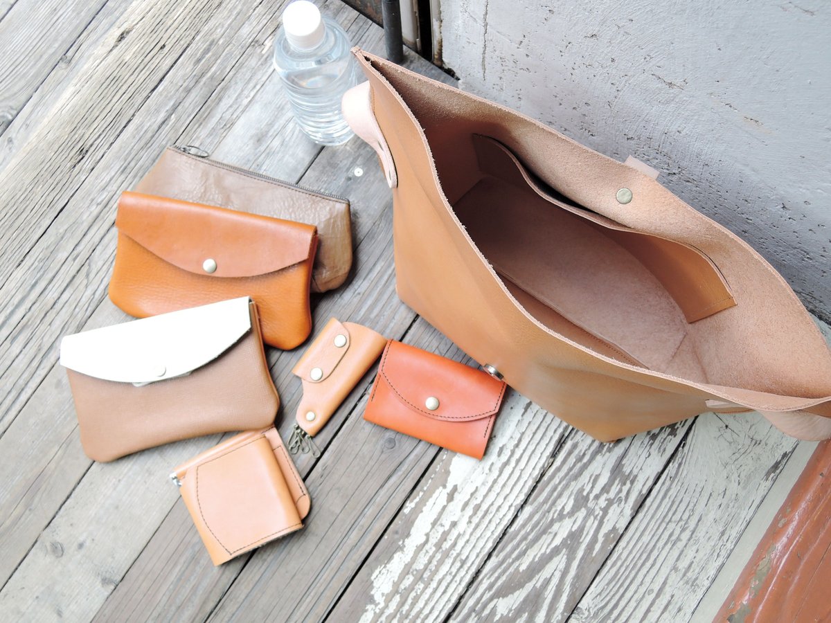 OHGA オオガ ショルダーバッグ レザー グレージュ ベージュ ボストン OHGA オオガ ショルダーバッグ レザー グレージュ ベージュ ボストン