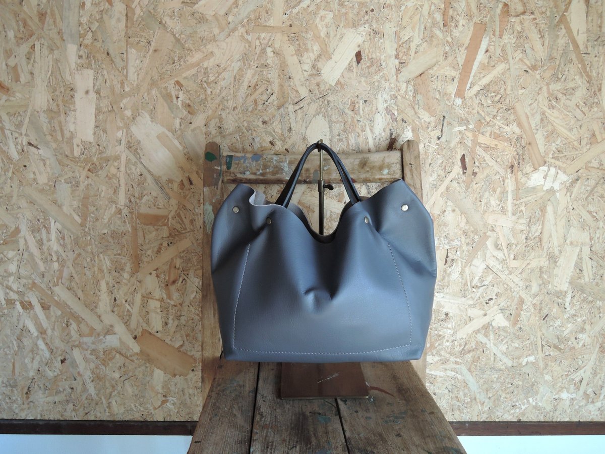 ⭐️⭐️希少◆未使用◆ 定価70000円◆PYRUSレザー付き2wayコート nil】金箔 箔押し レザー 2way トート ショルダーバッグ (S