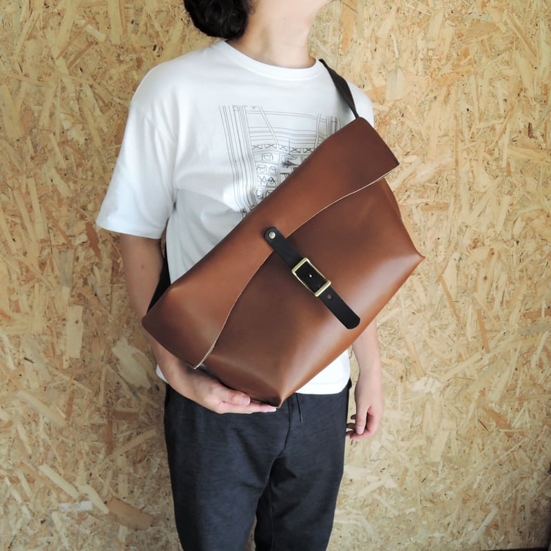 OR320tM】 ≪web限定≫ 使い込むほどフィットするA4対応メッセンジャー