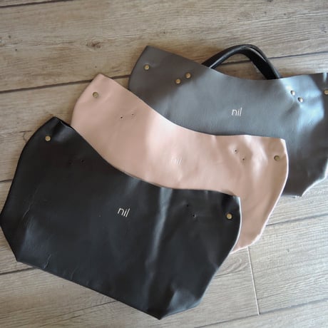 【nil】金箔 箔押し レザー 2way トート ショルダーバッグ (S) 金箔 箔押しロゴ入り  グレー nl-019s