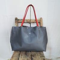 【nil】レザー トートバッグ M 変形2way 金箔 箔押しロゴ入り グレー  nl-016 M