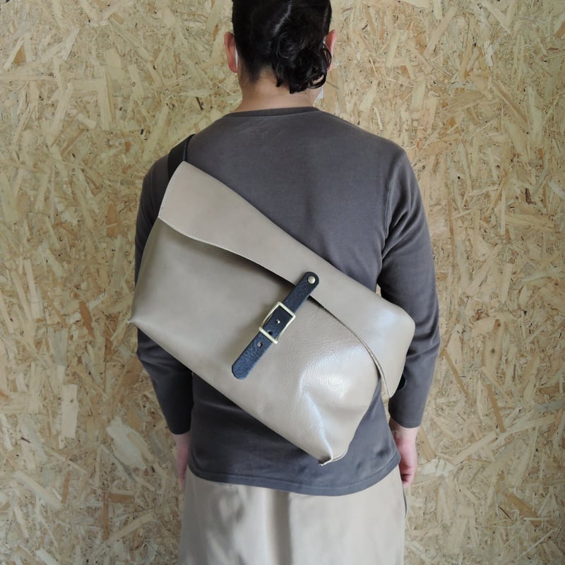 OR320M】≪オリジナルカラー≫A4対応 使い込むほどフィットする 