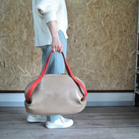 【OR331L】たっぷり入るぷっくり丸型ワンショルダーボストンバッグ(L) グレージュ【ORZO】