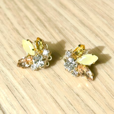 シトラスビジューピアス