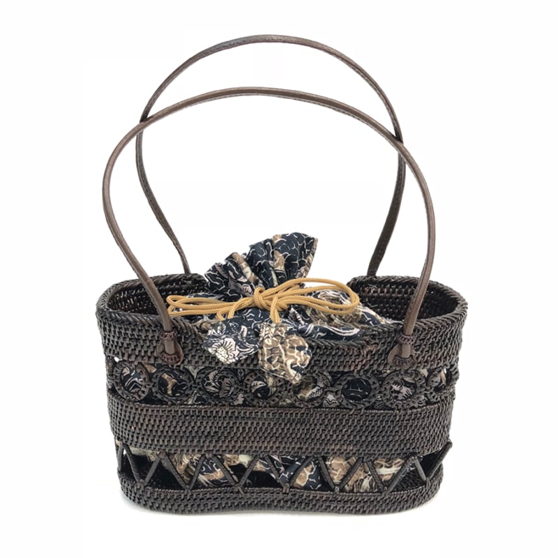 かごバッグ／アタバッグ ／バティックの巾着付き／バリ島の伝統工芸品