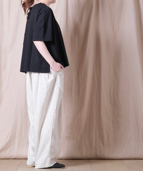 【UNIVERSAL SEVEN】クラシック天竺 ネックフリルTシャツ/US261CT021