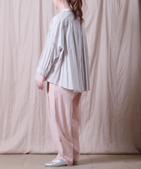 【suzuki takayuki】tucked cape blouse