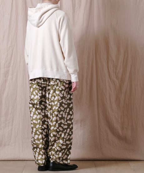 【BUNON】Embroidery Tuck pants