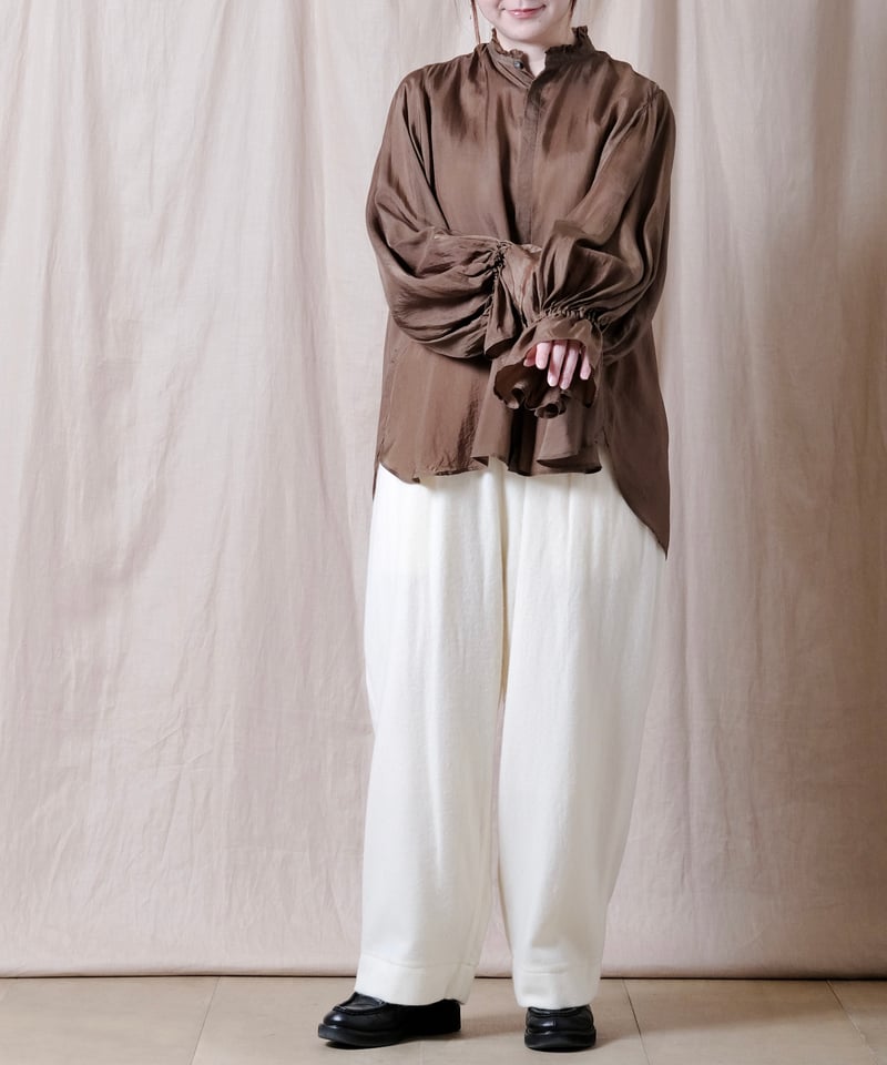 suzuki takayuki】 bishop-sleeve blouse | cocuu