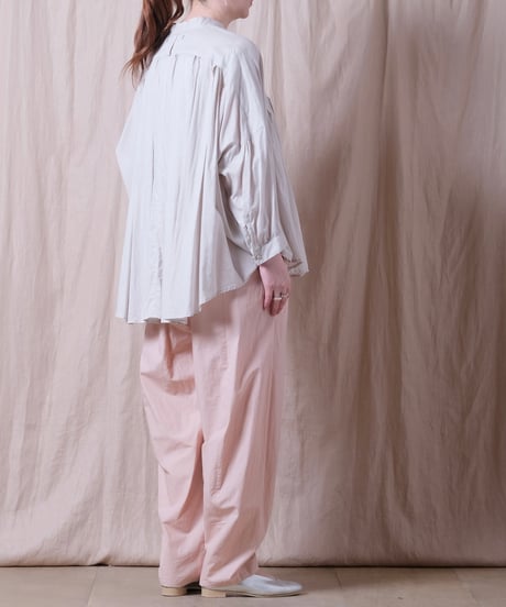 【suzuki takayuki】tucked cape blouse