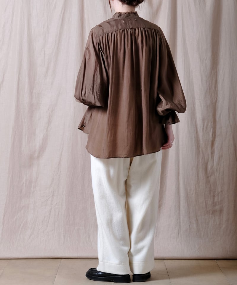 suzuki takayuki】 bishop-sleeve blouse | cocuu