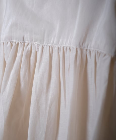 【UNIVERSAL TISSU】コットンシルク シャーリングブラウス/UT261BL001