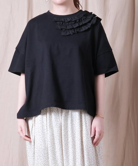 【UNIVERSAL SEVEN】クラシック天竺 ネックフリルTシャツ/US261CT021