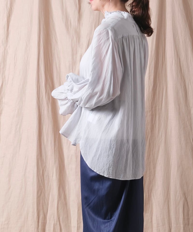 suzuki takayuki】bishop-sleeve blouse | cocuu