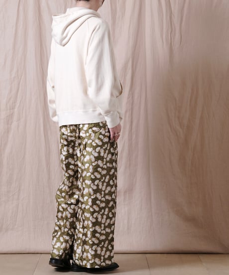 【BUNON】Embroidery Tuck pants