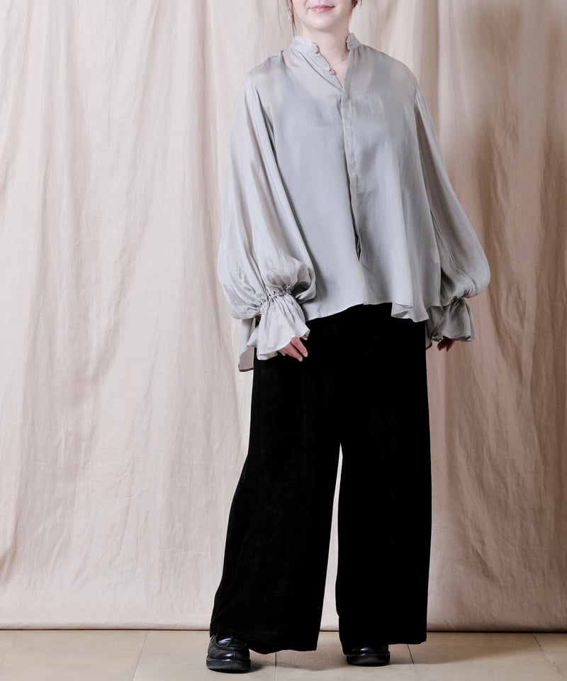 suzuki takayuki】 bishop-sleeve blouse | cocuu