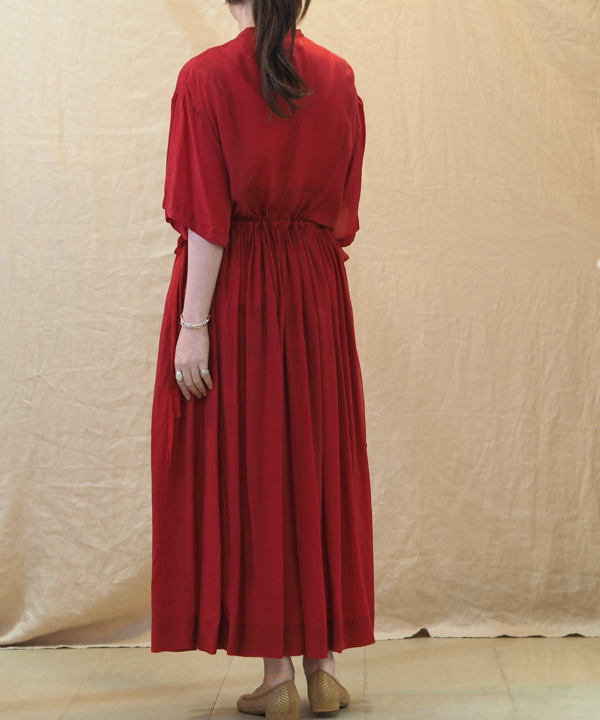 suzuki takayuki】flared-sleeve dress | cocuu