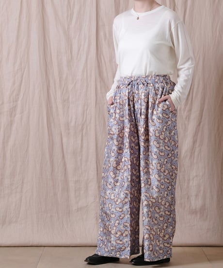 【BUNON】Embroidery Tuck pants