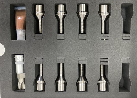 HIGHSPARK JAPAN® 鍛造チタニウム ホイールボルト　5穴