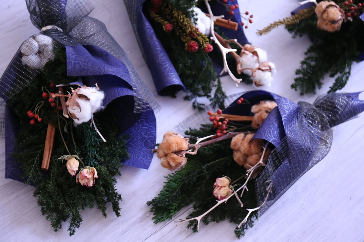 ブラウンcottonとベルガムナッツのスワッグ ブラウンcottonとベルガムナッツのスワッグ