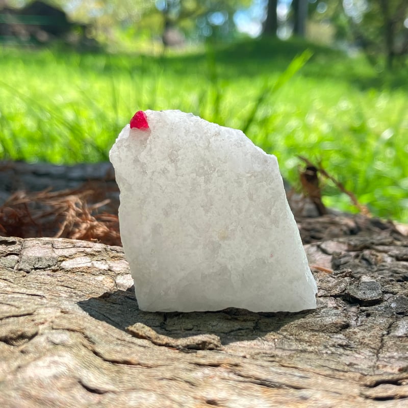 ミャンマー産 レッドスピネル 母岩付き原石 | MISAGO GEMS&MINERALS