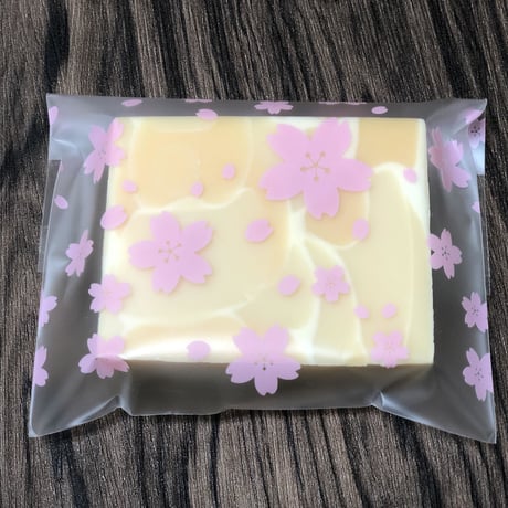 ラッピング用シール付きビニール袋100枚（10cm✖10cm）　桜