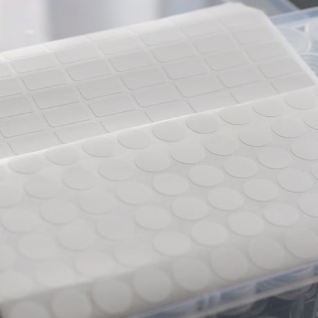 収納ケース　(小分け60個)