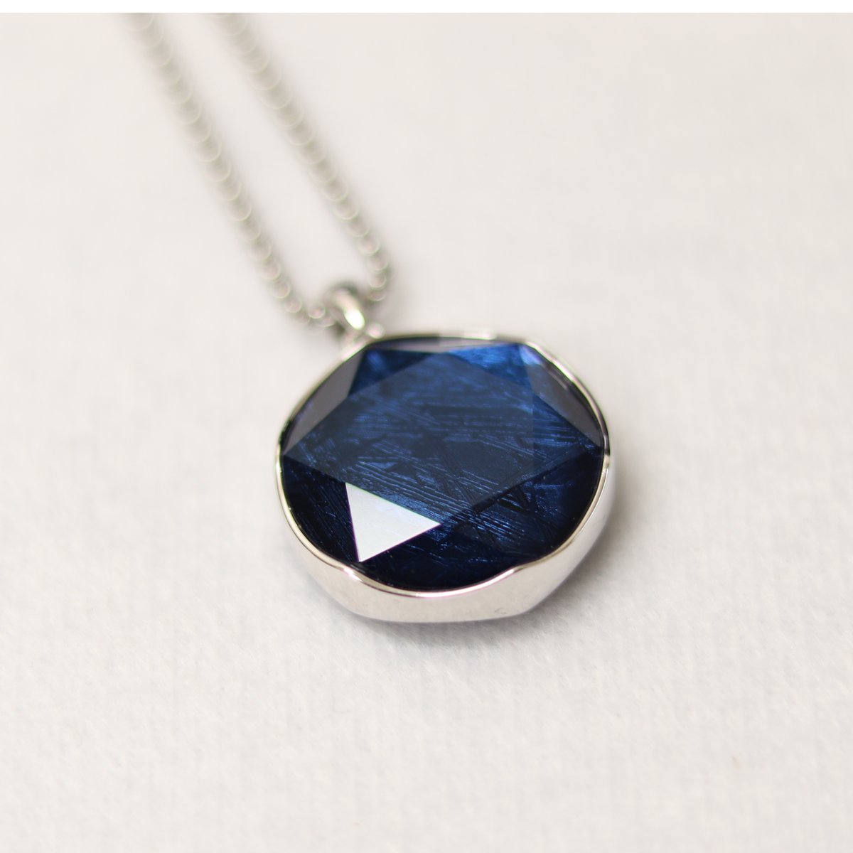 ムオニオナルスタ隕石（鎳鉄隕石）ブルー | Happy Soaping