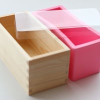 木箱付きのシリコンモールド（Sサイズ）蓋つき