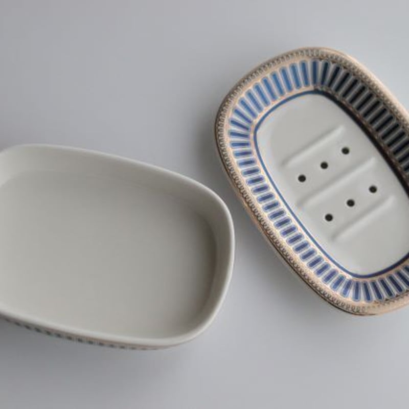 エレガントな陶器石けん置き | Happy Soaping