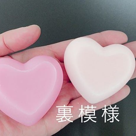 立体感のあるハートのシリコンモールド