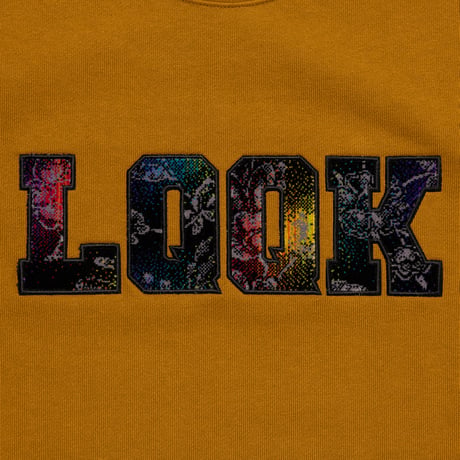 LQQK STUDIO BUS CLOTH APLIQUE CREWNECK BRASS