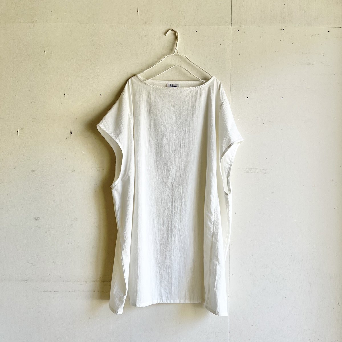 Yarmo Oversized Poncho Tunic（ White ） | BTR