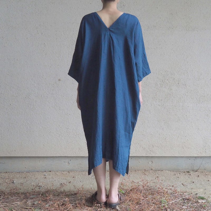貫頭衣ワンピース（袖付き、indigo） | sowght STORE