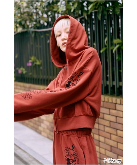 Disney / SWEAT ZIP HOODIE(ミッキー&ミニー)【WCJ-TD-062RED26】