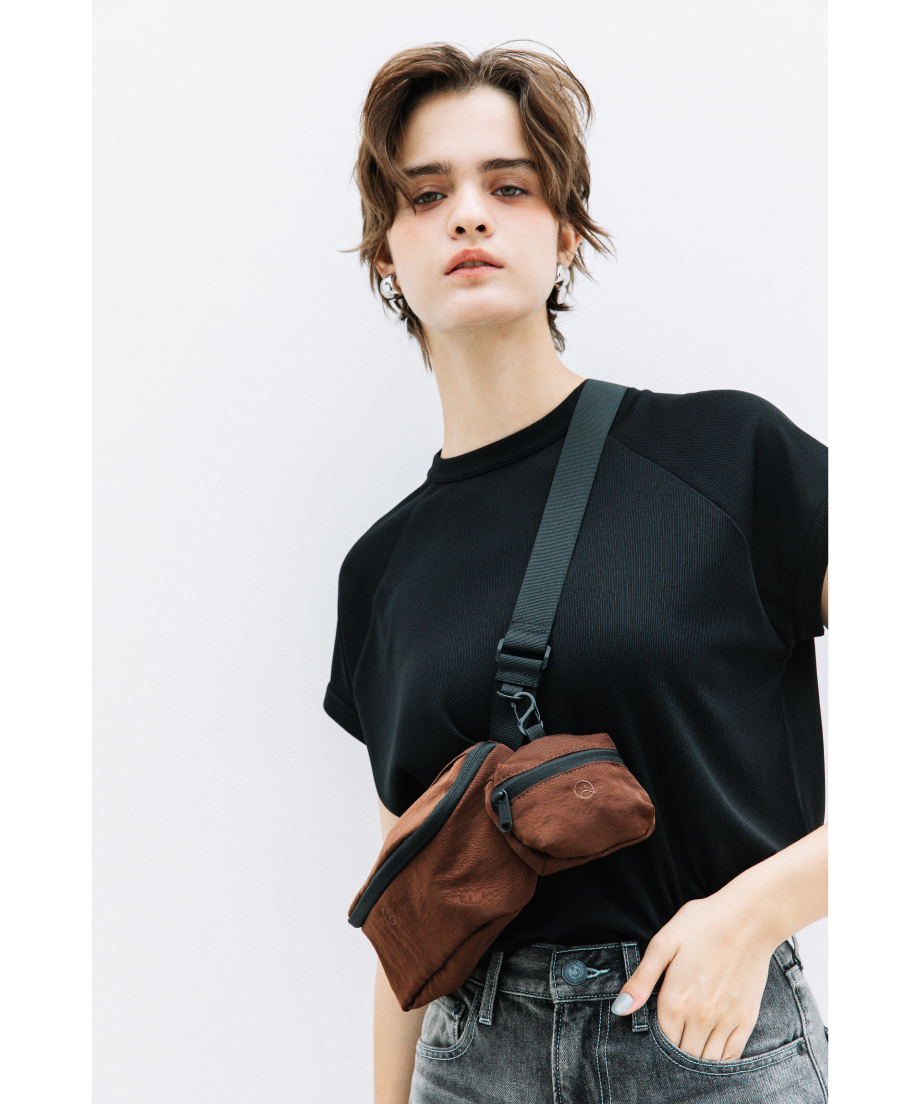 ぽ*あ様 【未使用タグあり】撥水ドッキングポシェットWCJ若槻千夏 WCJ 撥水 ドッキングポシェット ブラック 若槻千夏 ぽ*あ様 【未