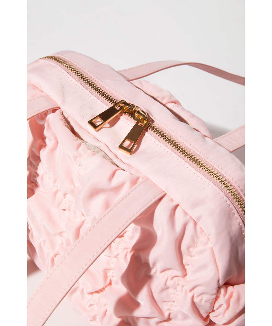 WCJ ピンク ギャザー ショルダーバッグ WCJ ピンク ギャザー ショルダーバッグ New Arrivals】 WCJ