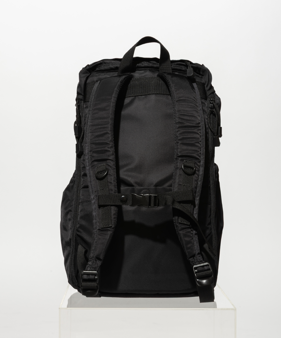 6968906816b7bc17c60a1116
