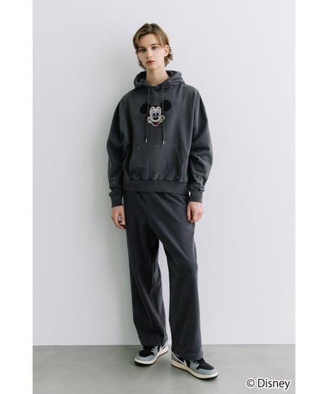 Disney / SWEAT HOODIE(ミッキー)【WCJ-NA-052BLK01】