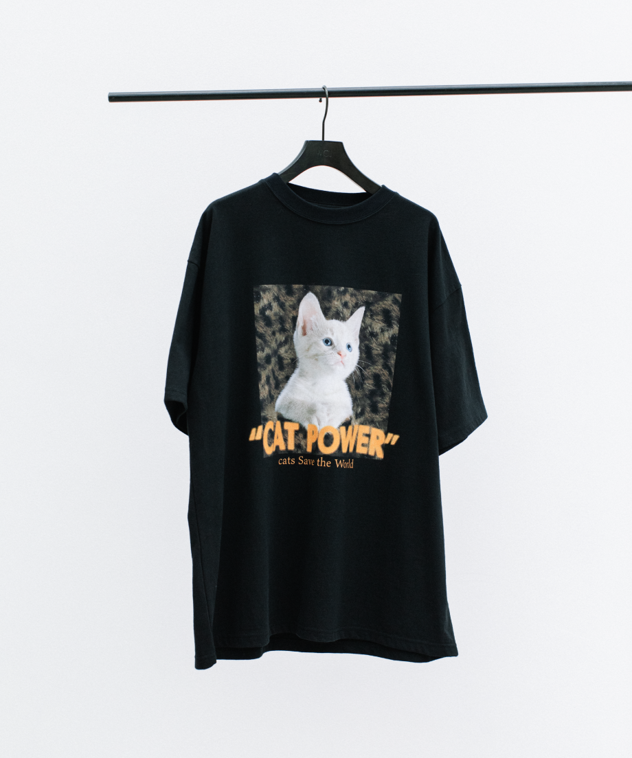 WCJ　CAT POWER SS TEE 【佐久間大介さん着用】