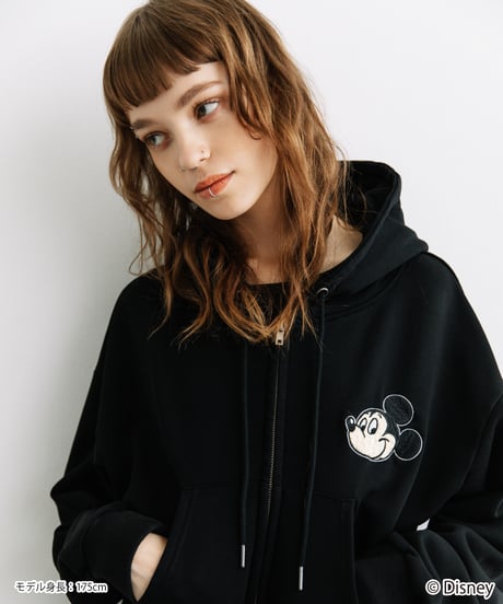 Disney / EMBROIDERY ZIP HOODIE(ミッキー)【WCJ-TD-044BLK01】